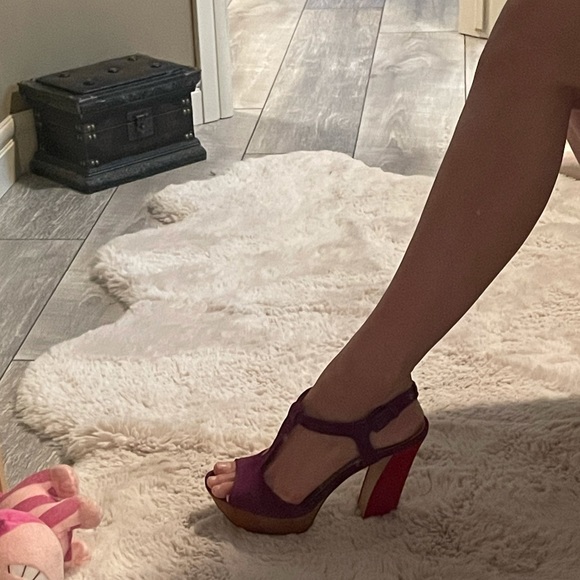 Suede platform sandals size US8 - Picture 5 of 9